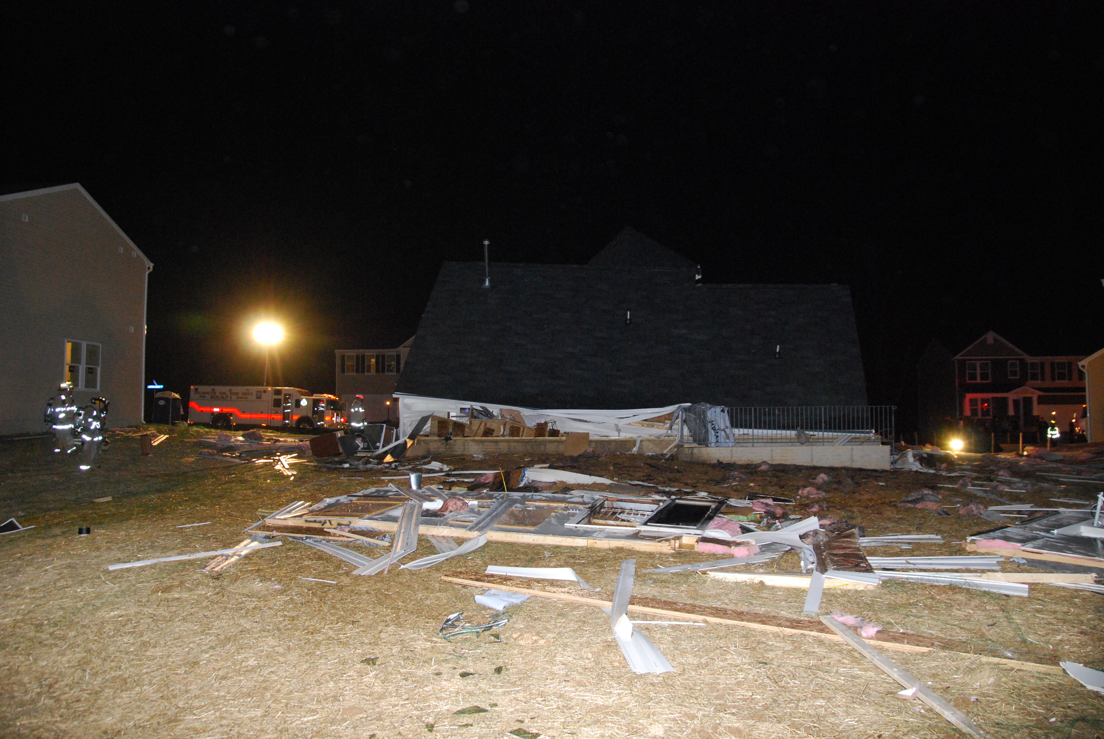 Explosion in Va. destroys home