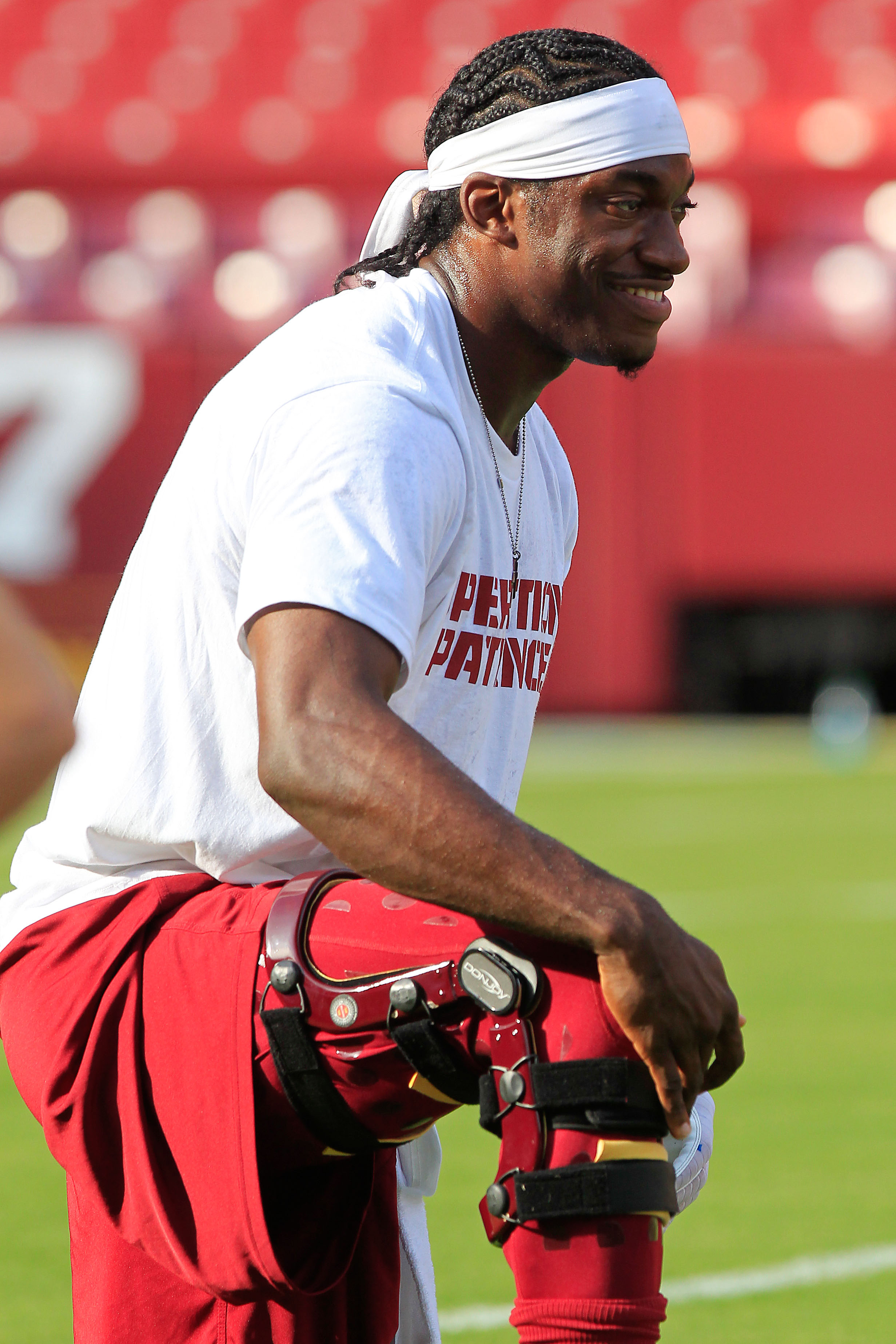 Robert Griffin III's knee looks issue-free at practice Wednesday