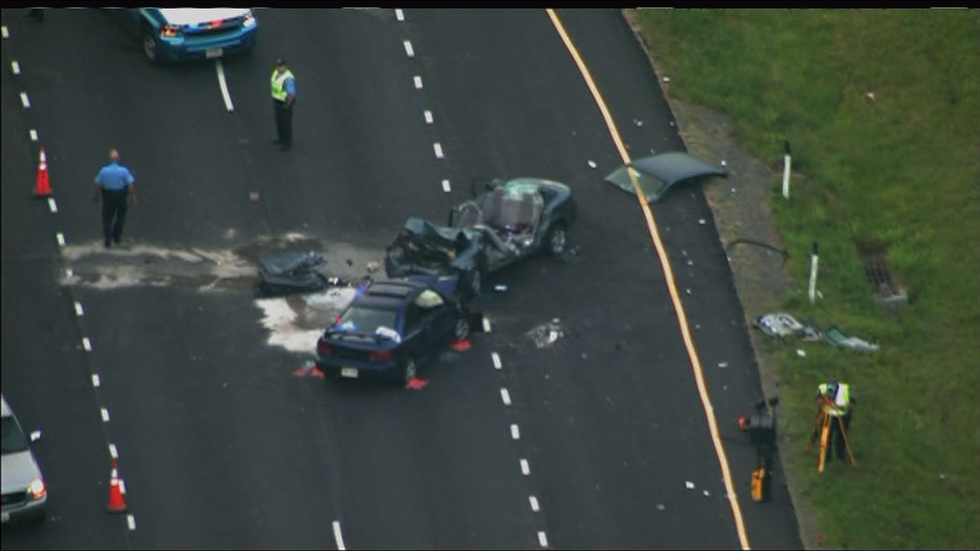 1 dead, 1 injured in Prince William Parkway crash
