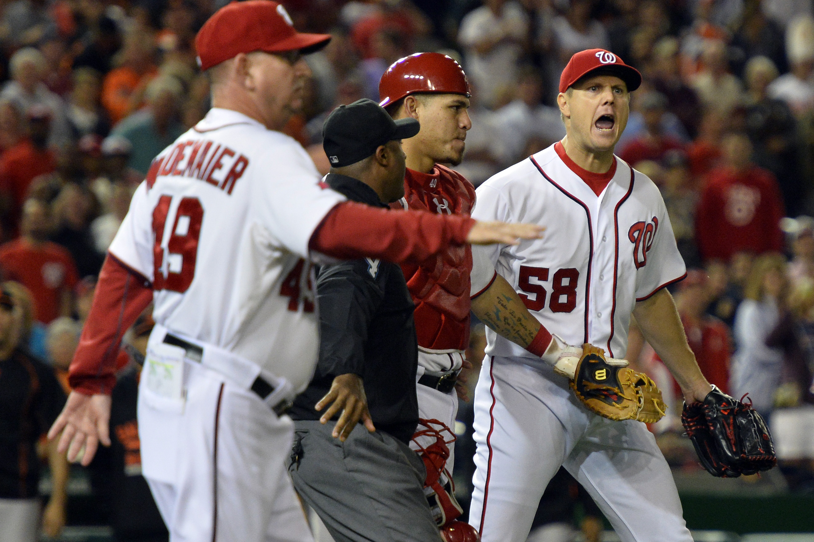 Nationals' closer Jonathan Papelbon bends again but doesn't break in  Nats' 10-9 win - Federal Baseball