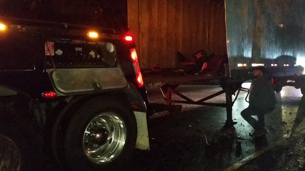 Tractor trailer crash cleared, Inner Loop lanes reopen in Bethesda ...