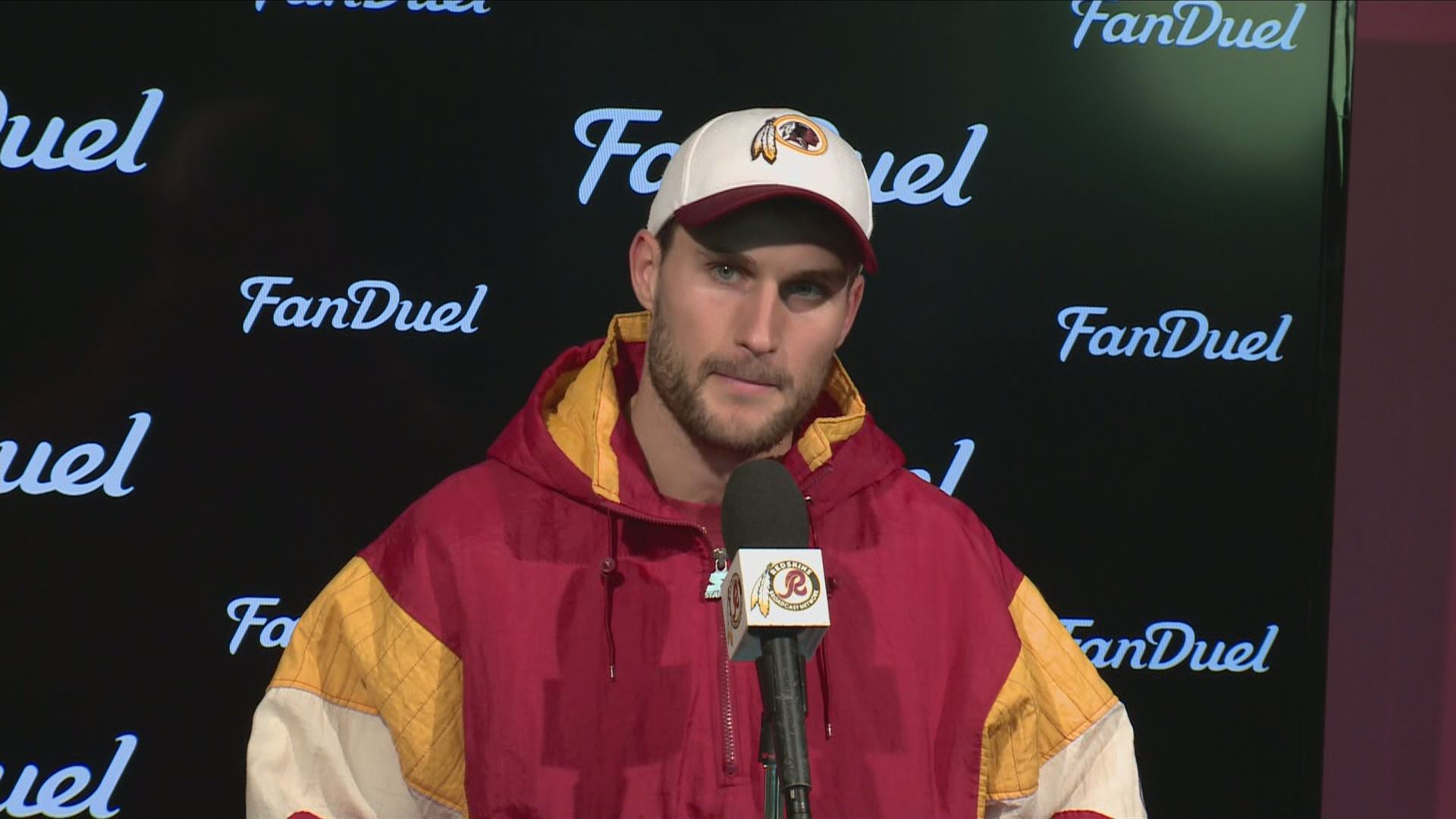 NFL world reacts to Kirk Cousins' attire during press conference