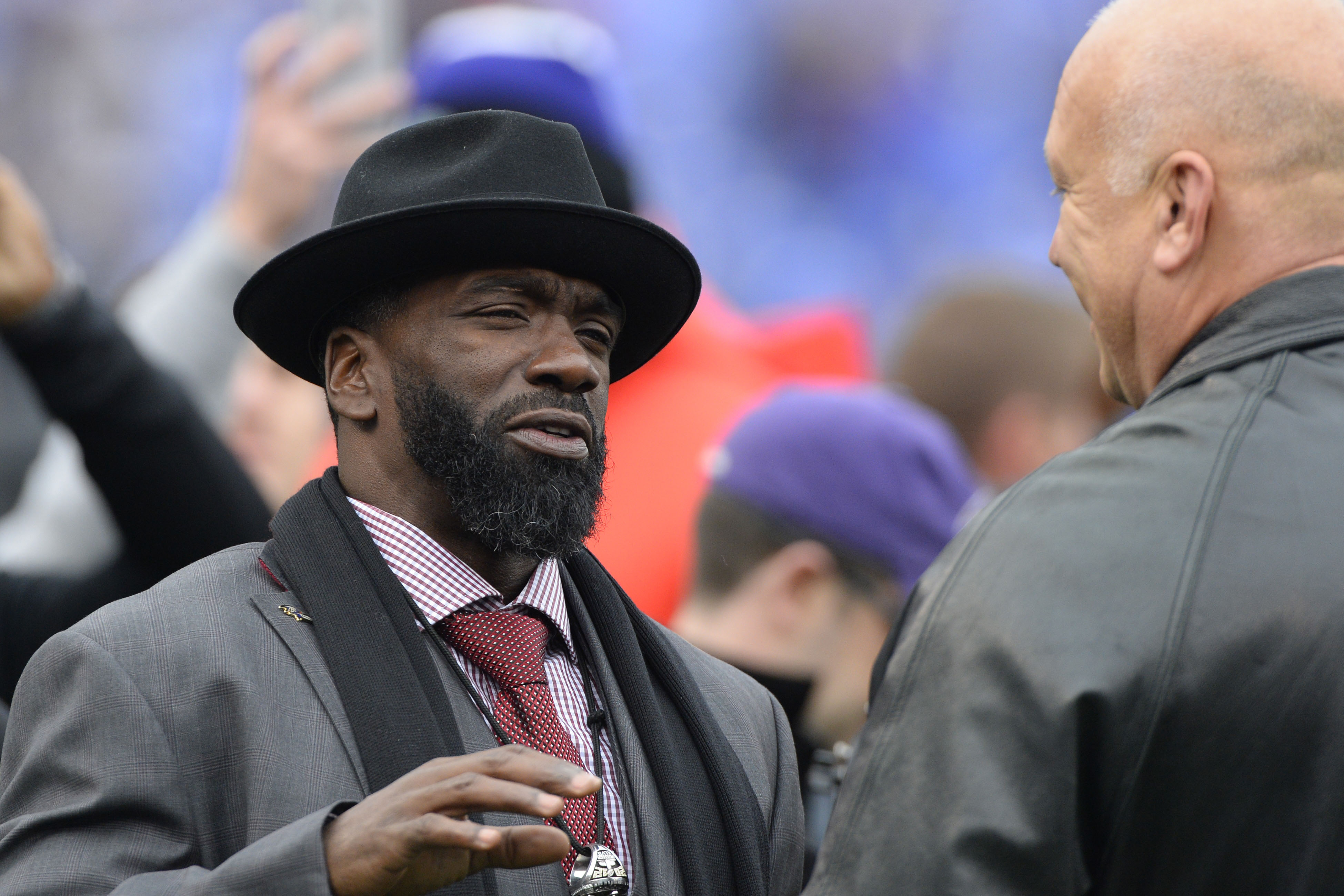 Bills hire Ed Reed as assistant DB coach