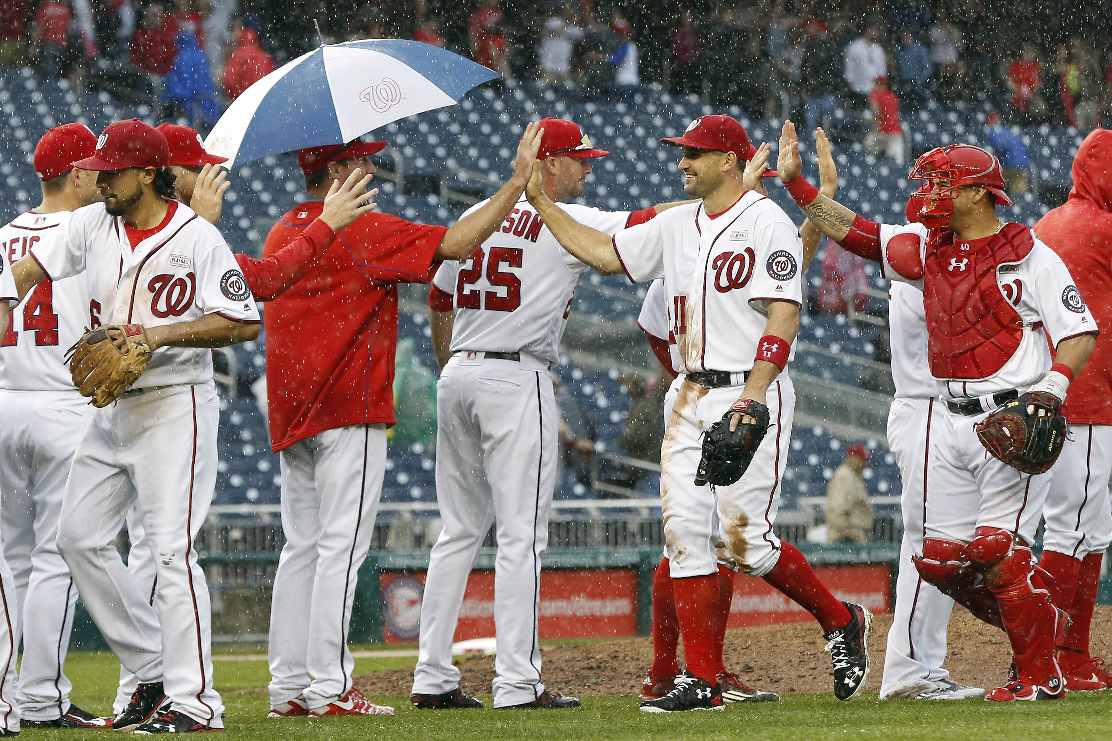 Nationals' Jayson Werth leaves opener with Marlins with back