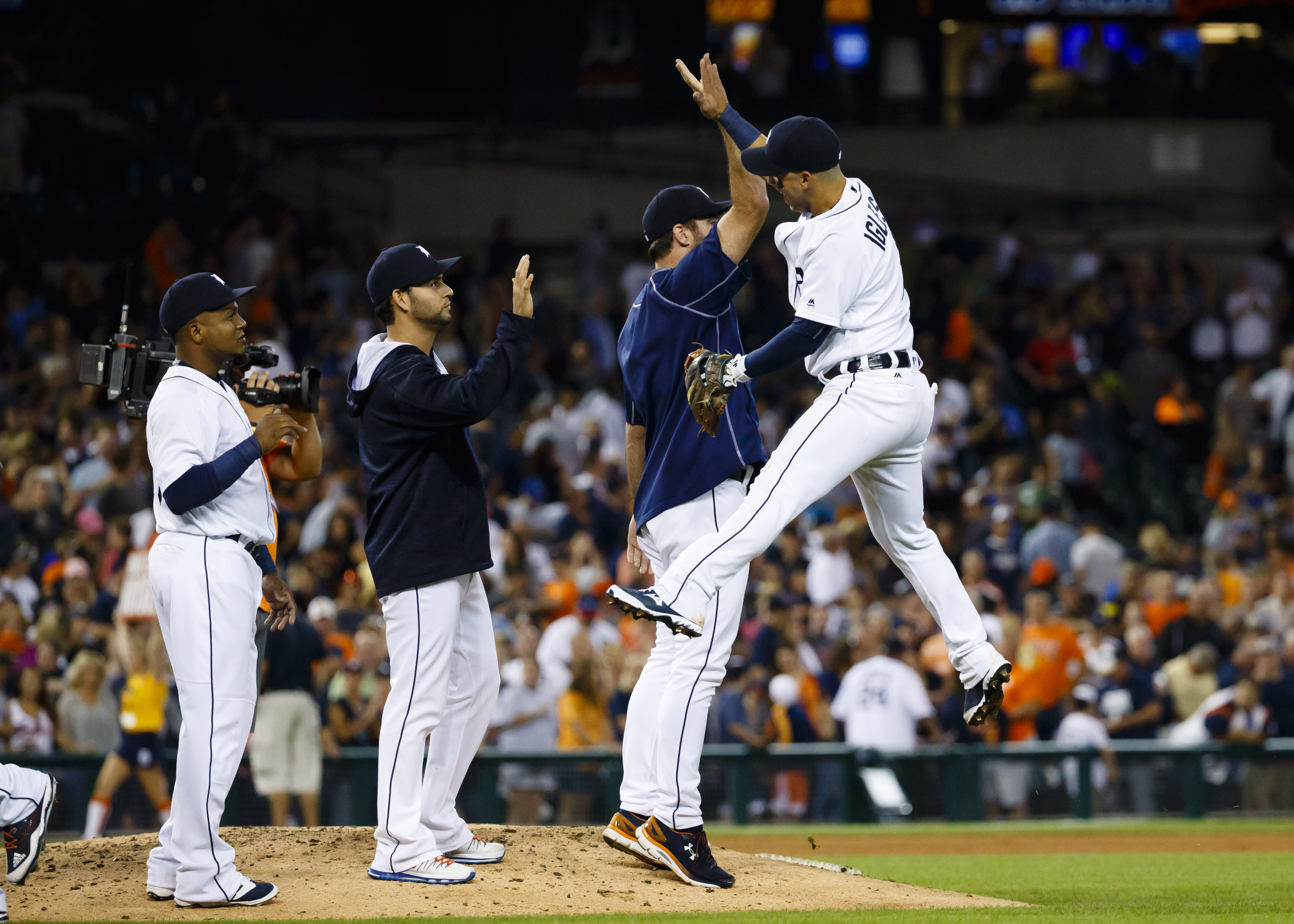 jose iglesias detroit tigers - Google Search