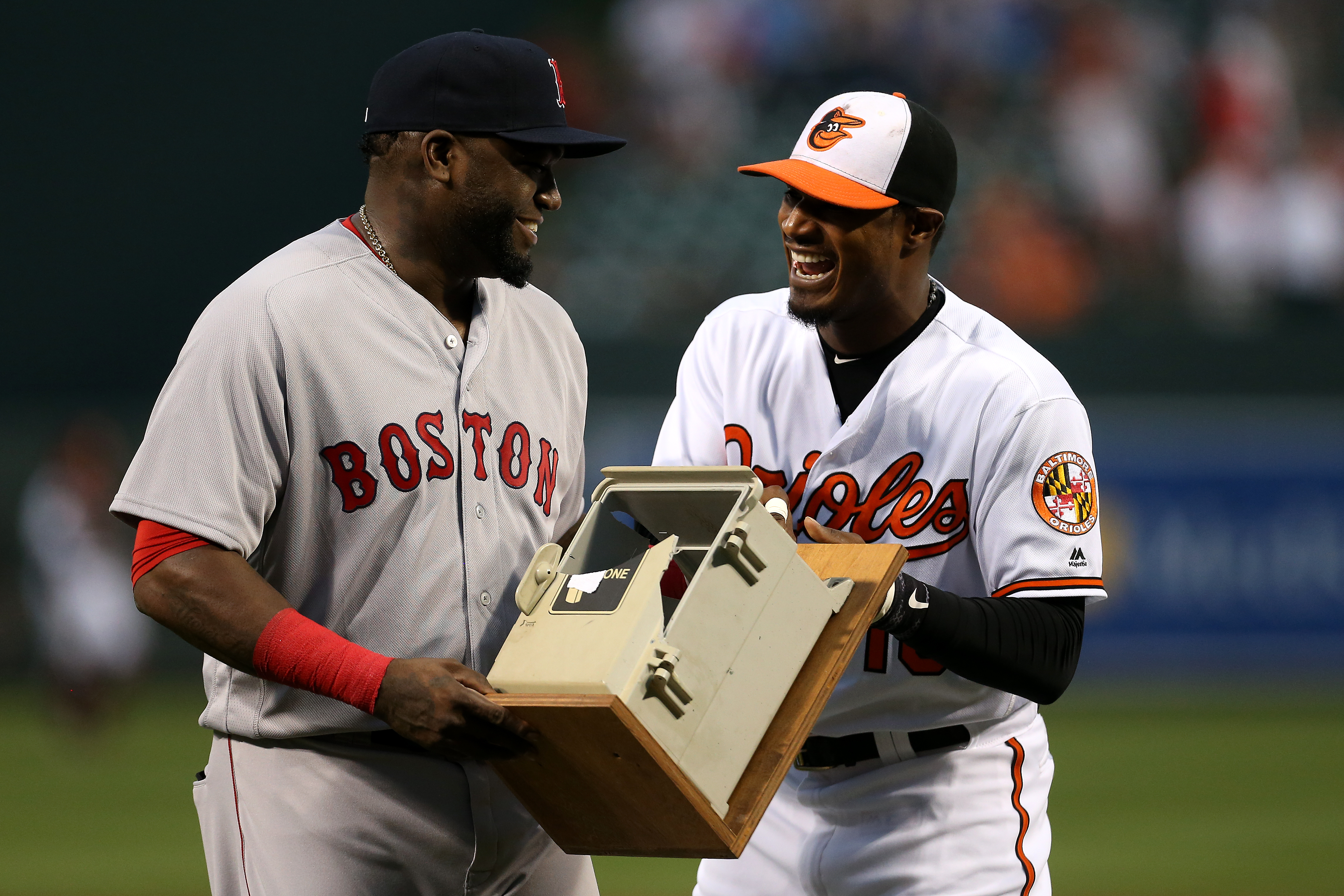 Big Papi surprises Dominican Republic in dugout