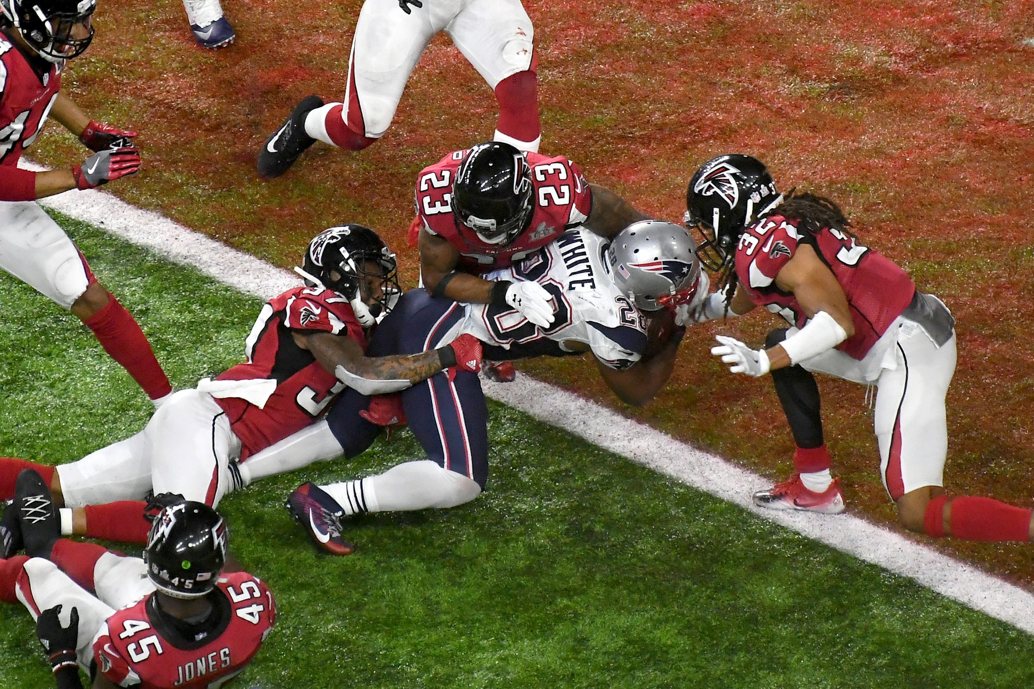 photos-touchdowns-in-super-bowl-li-khou