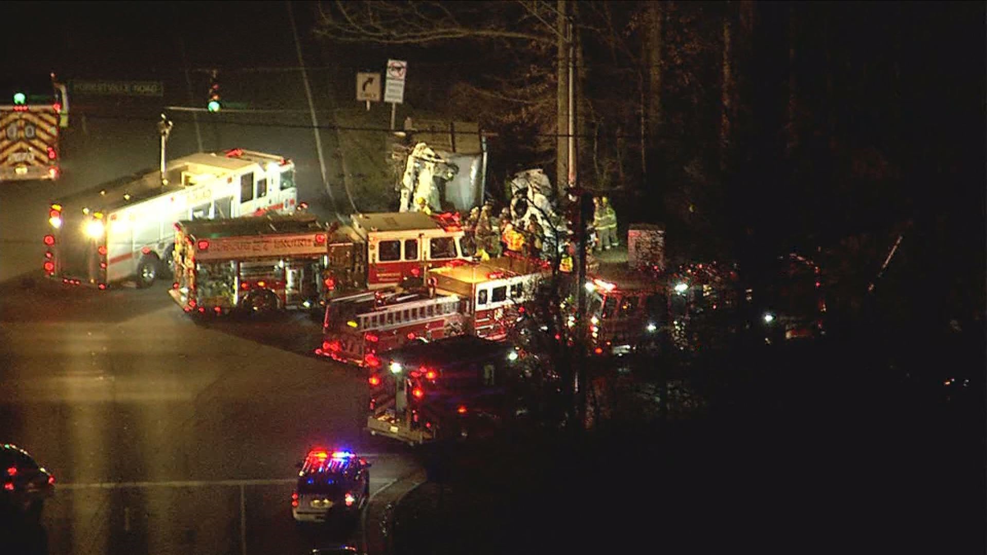 1 dies, several injured in Suitland Parkway crash