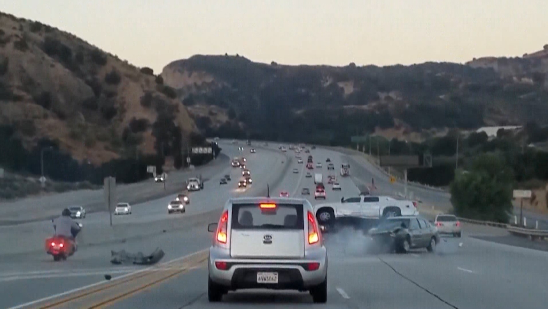 Motorcyclist kicks car in road rage caught on camera | wusa9.com