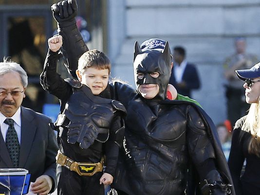 Couple picks up tab for 'Batkid' wish come true | wusa9.com