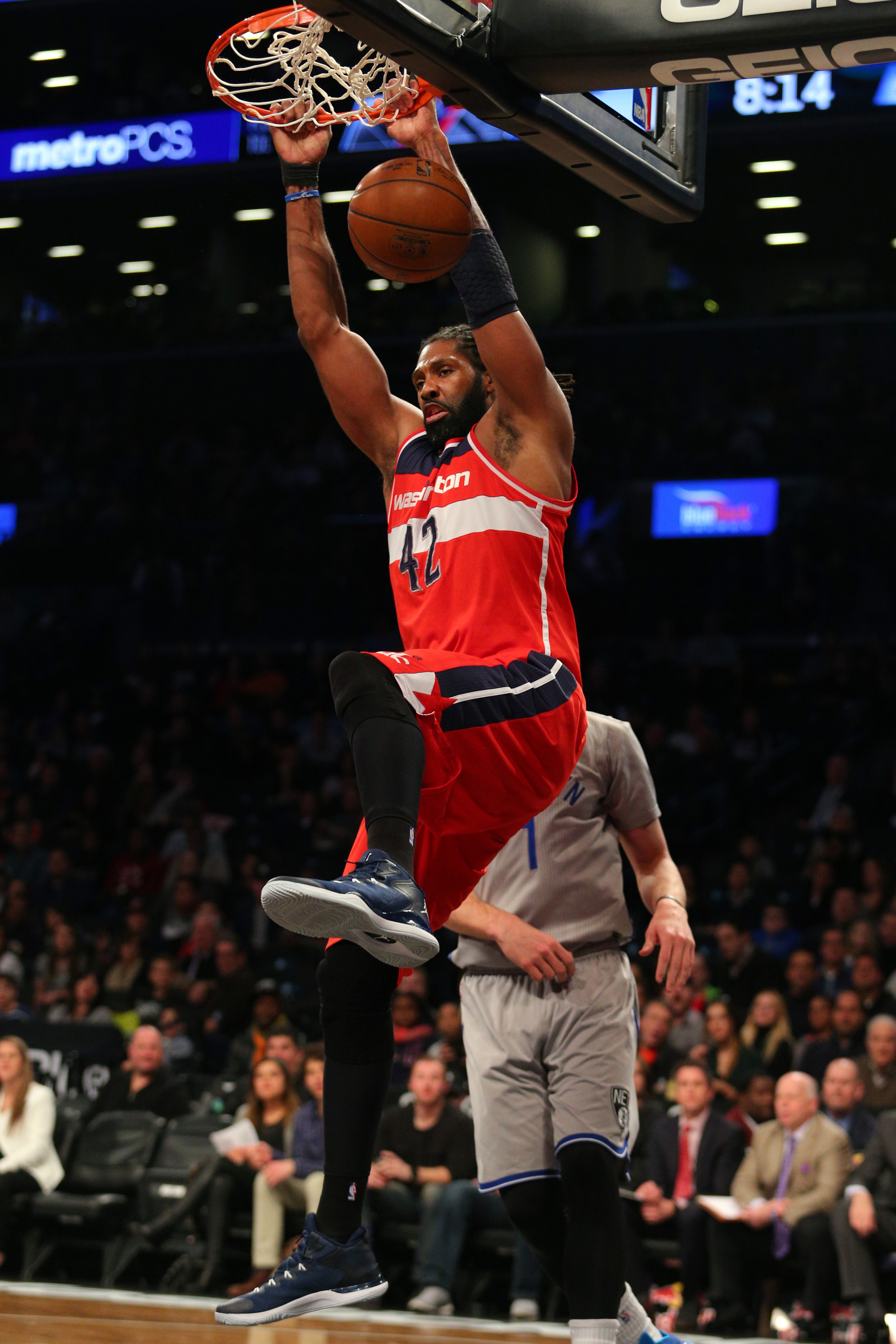 Nene Wizards Dunk