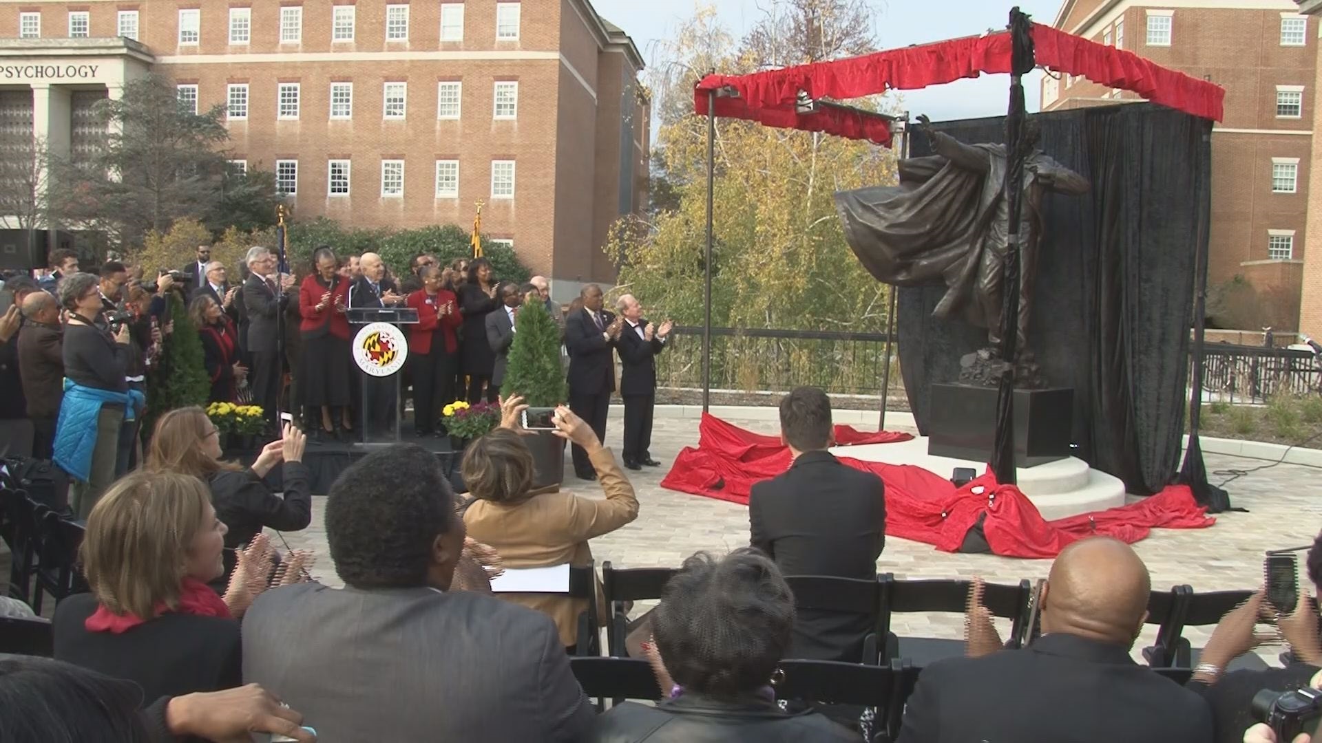 UMD dedicates new Frederick Douglass Statue | wusa9.com