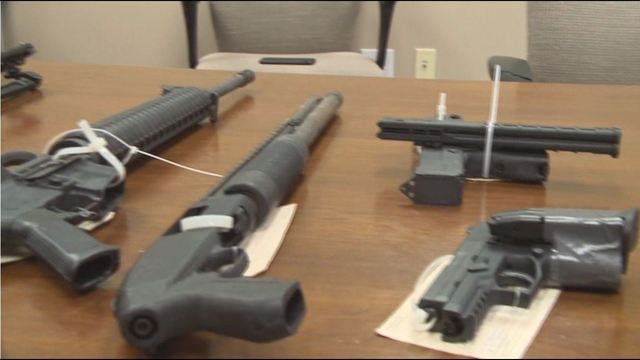 Former corrections officers sue DC for right to carry guns | WUSA9.com